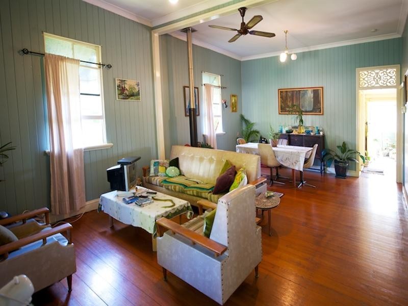 245 Days Road, Grange QLD 4051