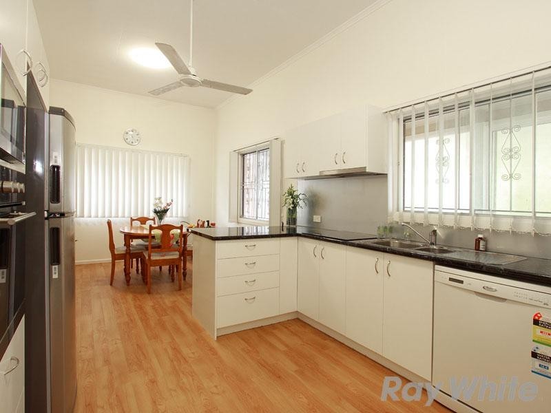 52 Richmond Street, Gordon Park QLD 4031