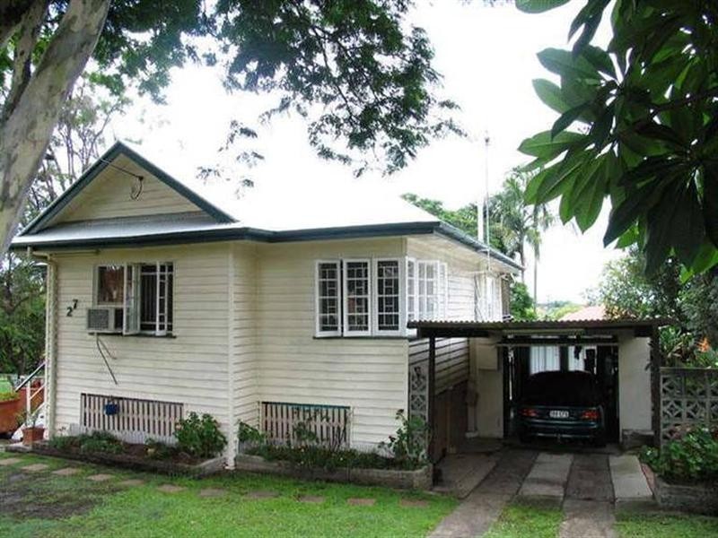 27 Miller Street, Chermside QLD 4032