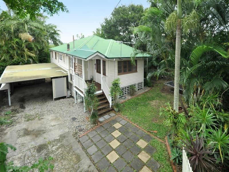 6 Waroon Street, Stafford QLD 4053