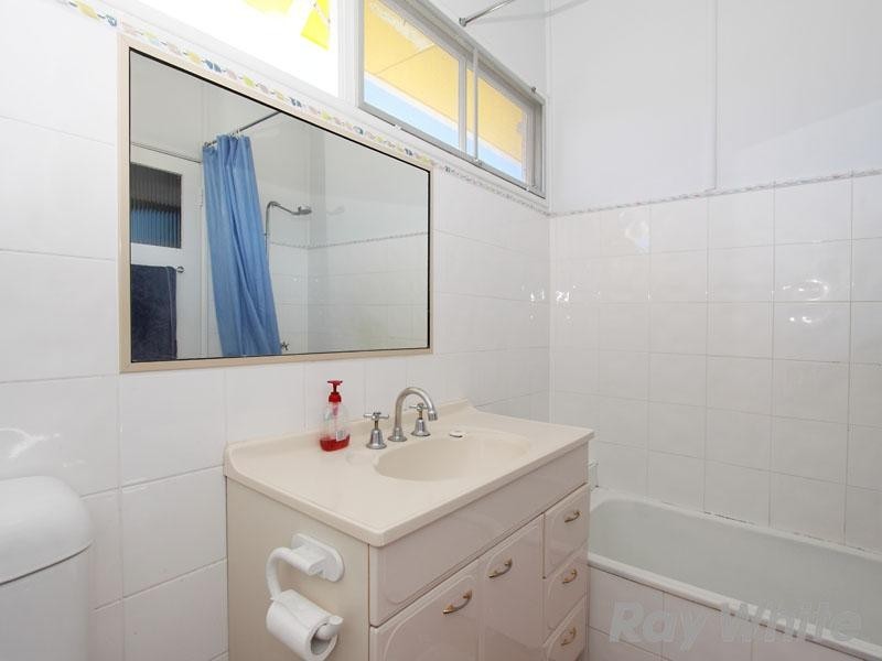 33 Beeby Street, Wavell Heights QLD 4012