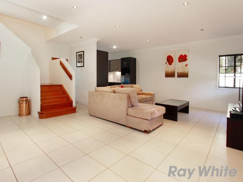 7 Bayview Street, Stafford Heights QLD 4053