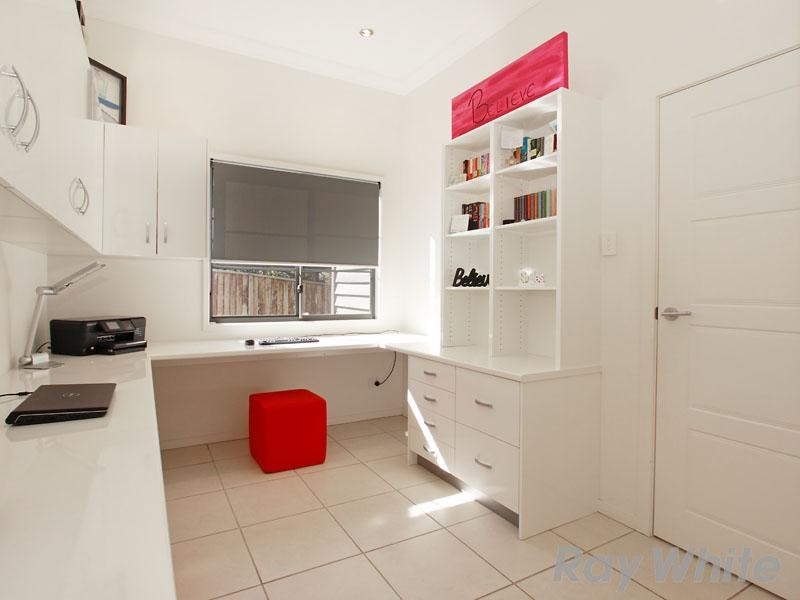 7 Bayview Street, Stafford Heights QLD 4053