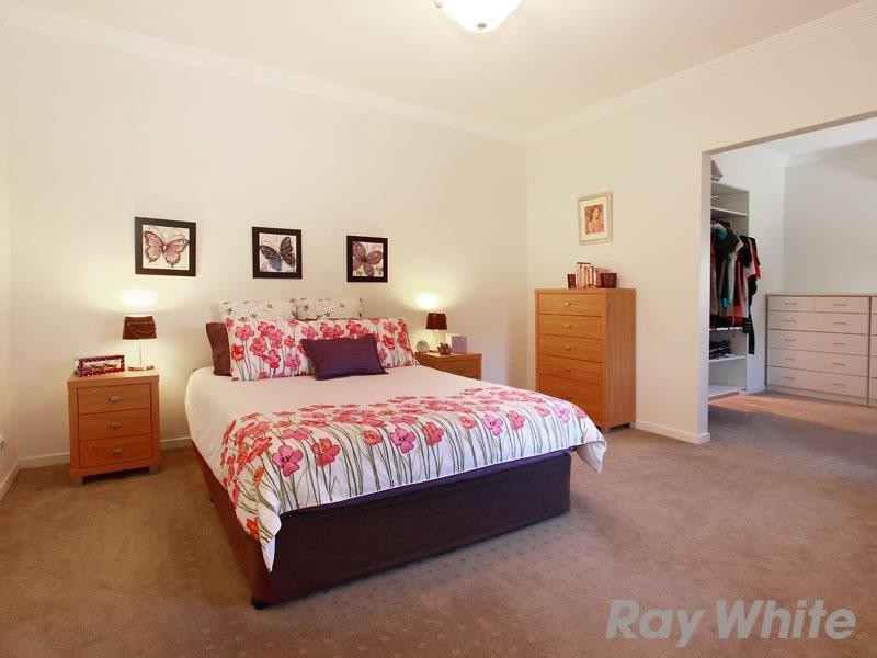 7 Bayview Street, Stafford Heights QLD 4053