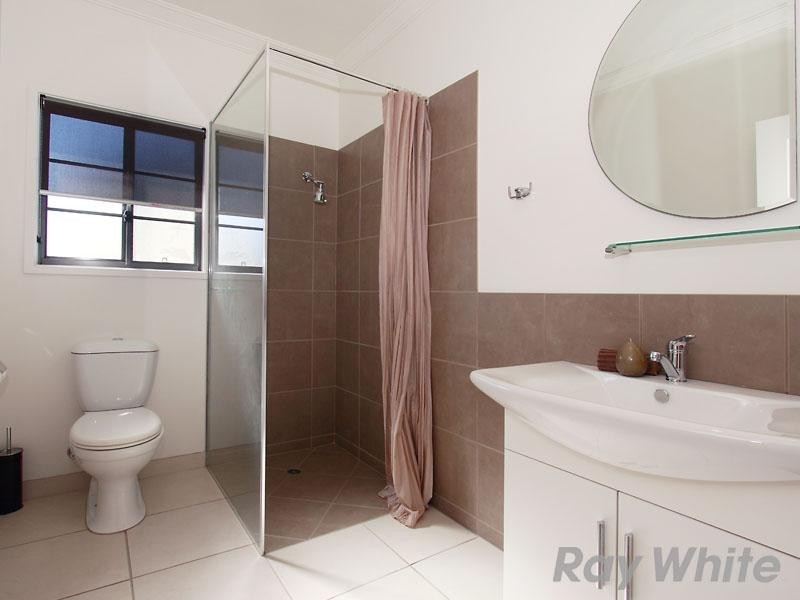 7 Bayview Street, Stafford Heights QLD 4053