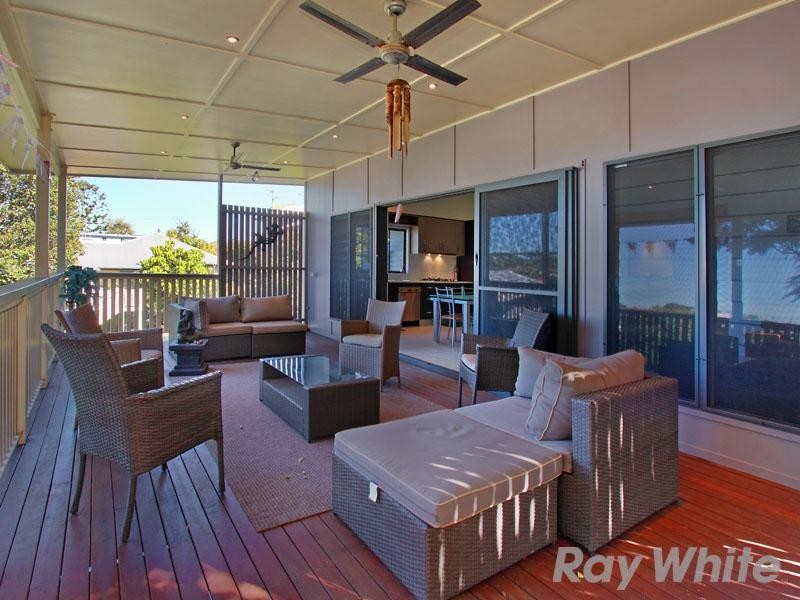 7 Bayview Street, Stafford Heights QLD 4053