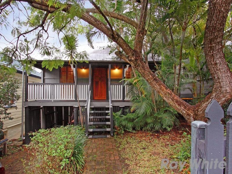 8 Ella Street, Red Hill QLD 4059