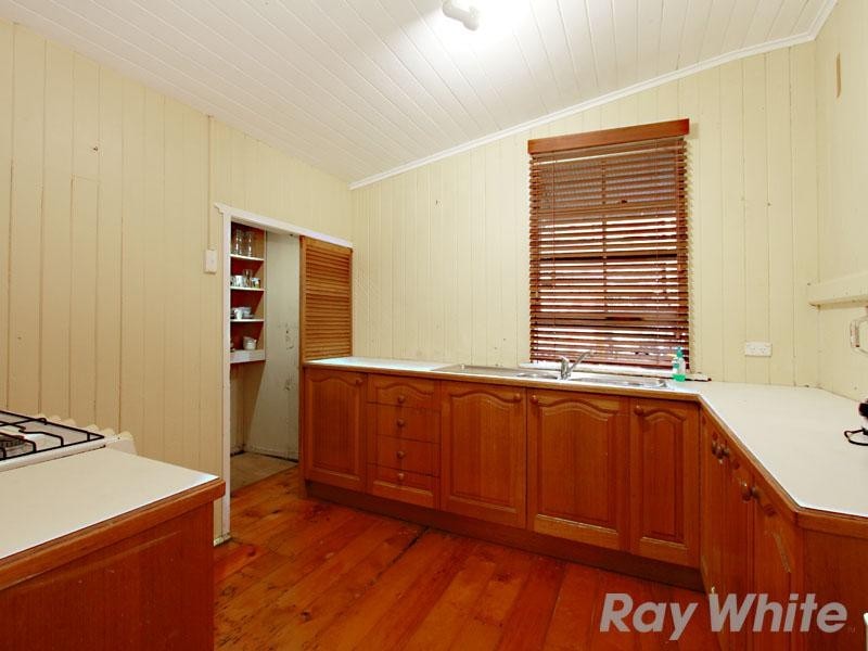 8 Ella Street, Red Hill QLD 4059