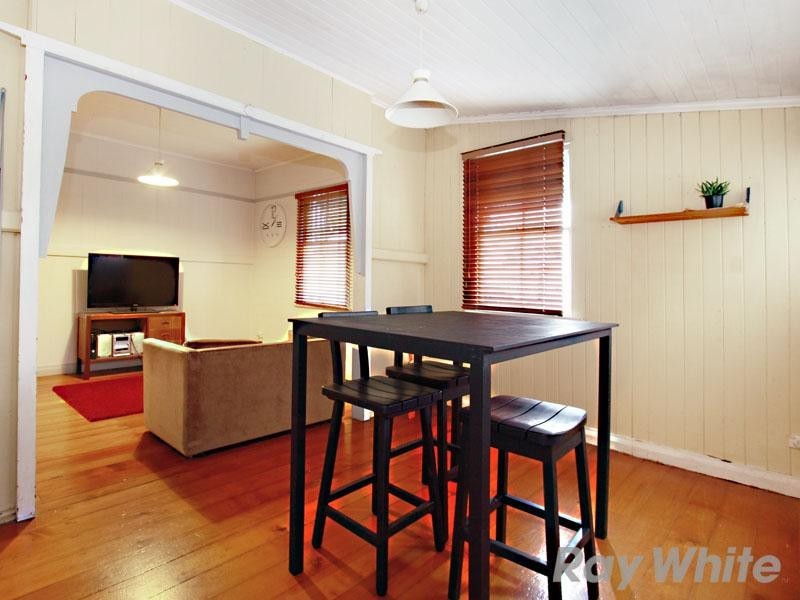 8 Ella Street, Red Hill QLD 4059