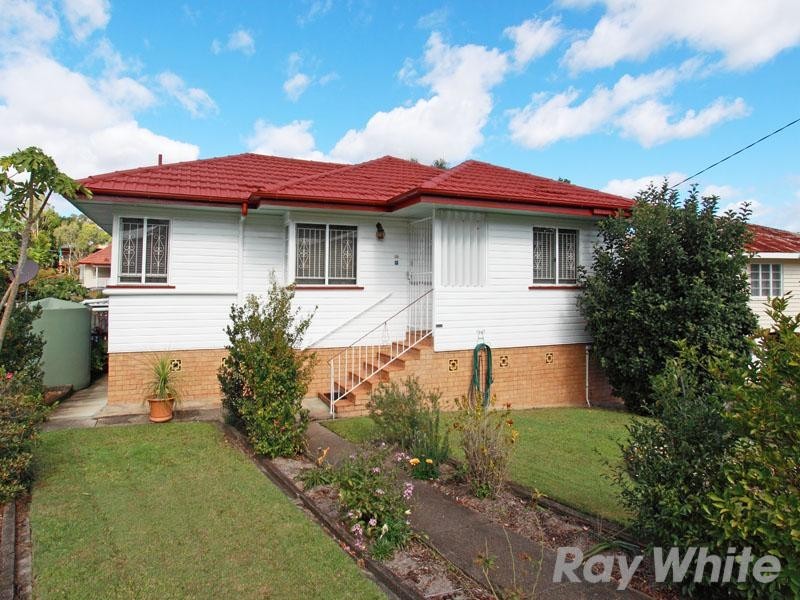 34 Burrowa Street, Stafford QLD 4053
