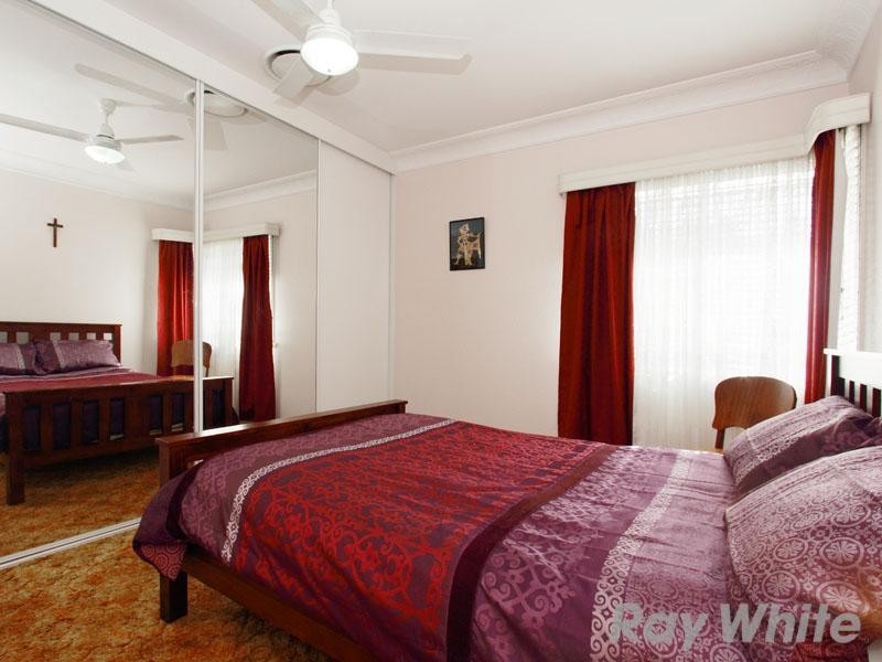 34 Burrowa Street, Stafford QLD 4053