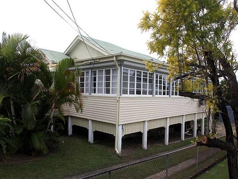 9 Parkdale Street, Kedron QLD 4031