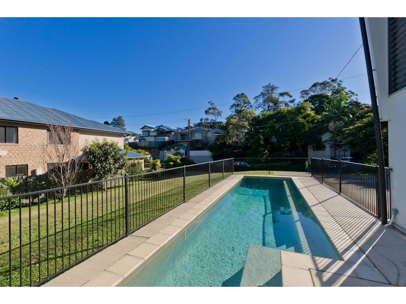 77 Gracemere Street, Newmarket QLD 4051