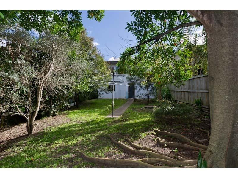 33 Swan Terrace, Windsor QLD 4030