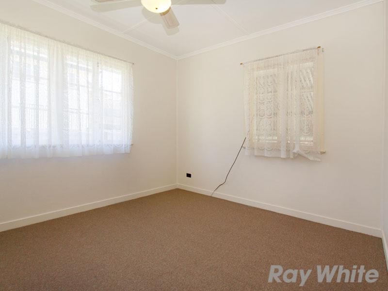 17 Allowrie Street, Stafford QLD 4053