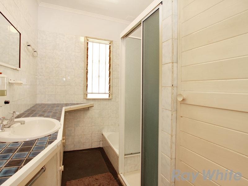 17 Allowrie Street, Stafford QLD 4053