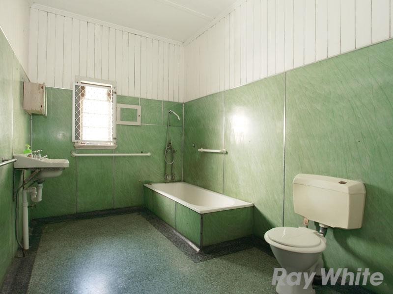 24 Campbell Terrace, Wavell Heights QLD 4012