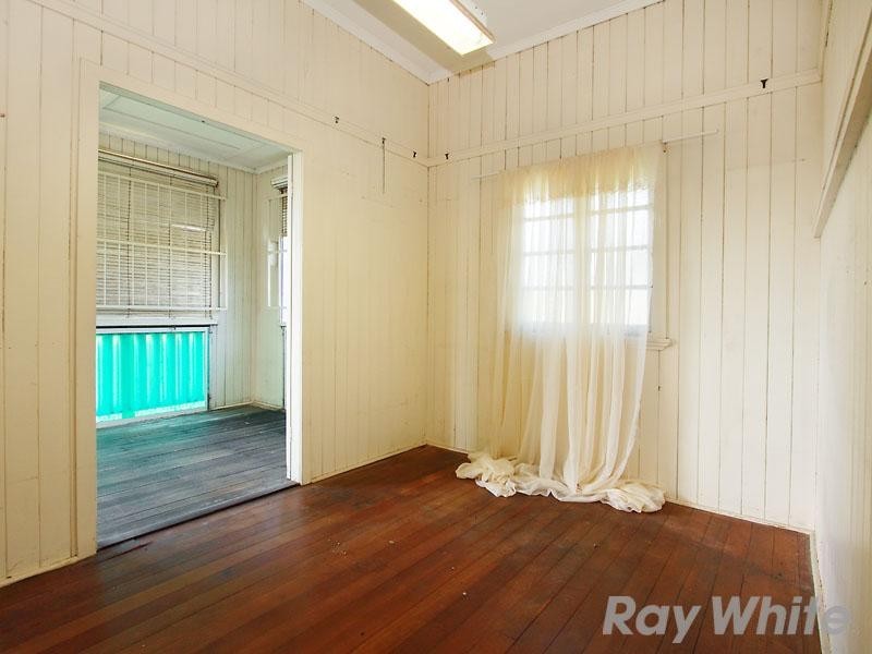 24 Campbell Terrace, Wavell Heights QLD 4012