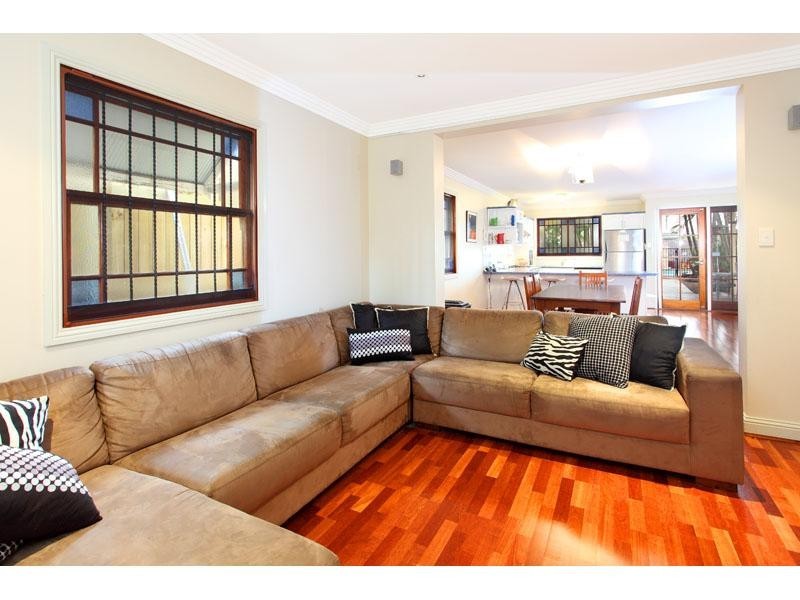 12 Dawn Street, Kedron QLD 4031