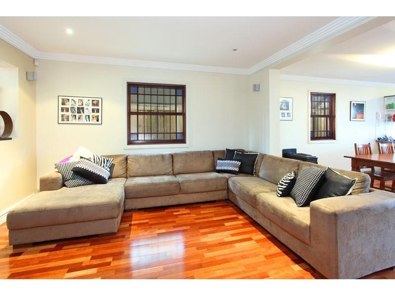 12 Dawn Street, Kedron QLD 4031