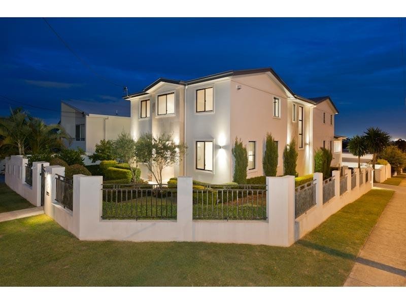 76 Highlands Street, Wavell Heights QLD 4012