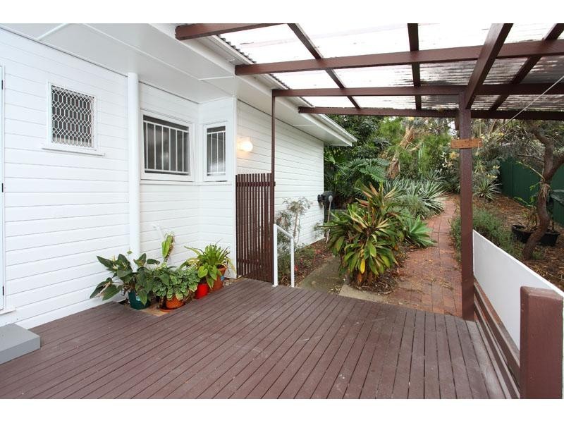 28 Amott Street, Stafford Heights QLD 4053