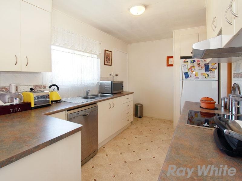 43 Redgrave Street, Stafford Heights QLD 4053