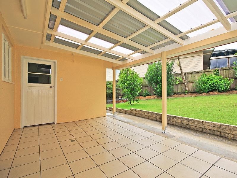 232 Edinburgh Castle Road, Wavell Heights QLD 4012