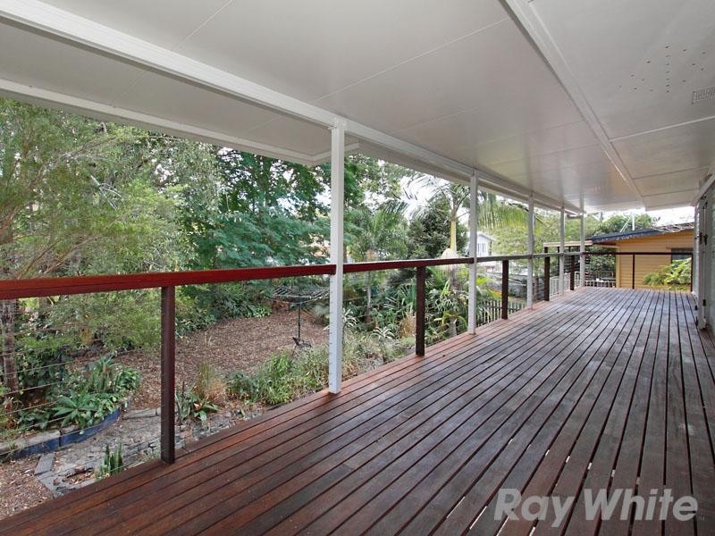 33 Kinnerton Street, Chermside West QLD 4032