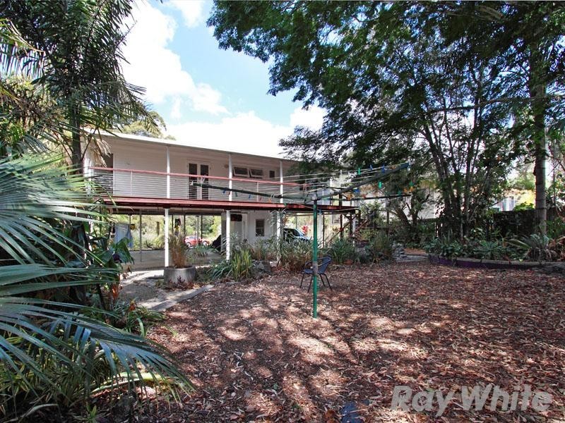 33 Kinnerton Street, Chermside West QLD 4032