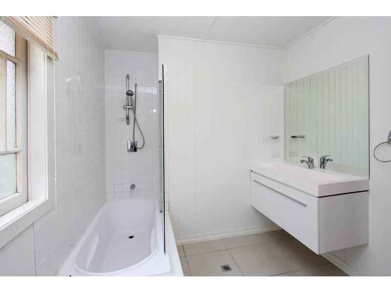 64 Maygar Street, Windsor QLD 4030