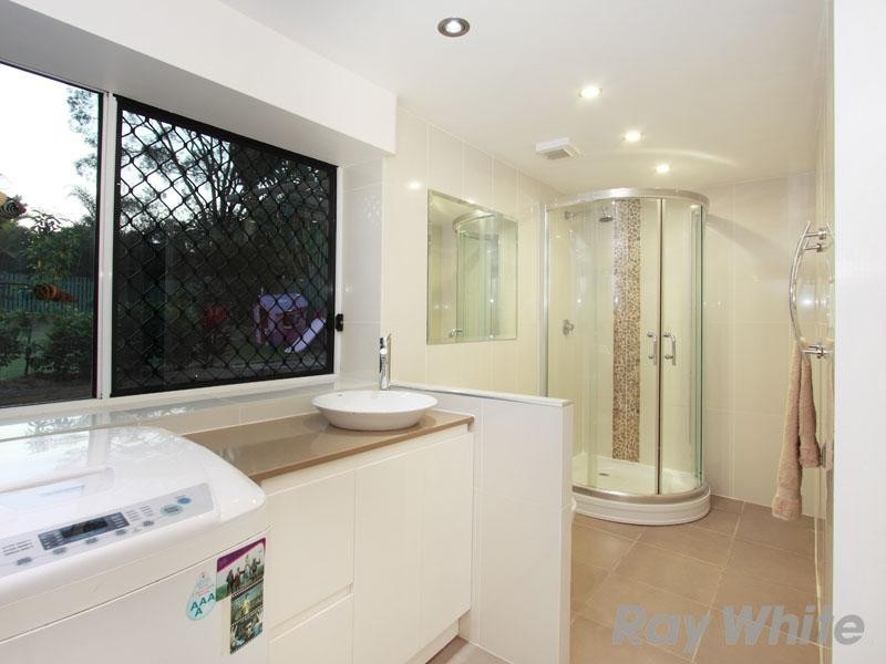 24 Cara Street, Aspley QLD 4034