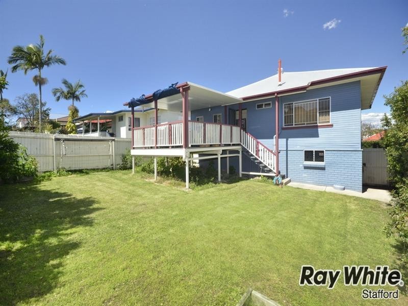 18 Sydney Street, Kedron QLD 4031