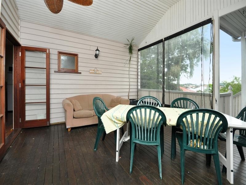 6 Waroon Street, Stafford QLD 4053