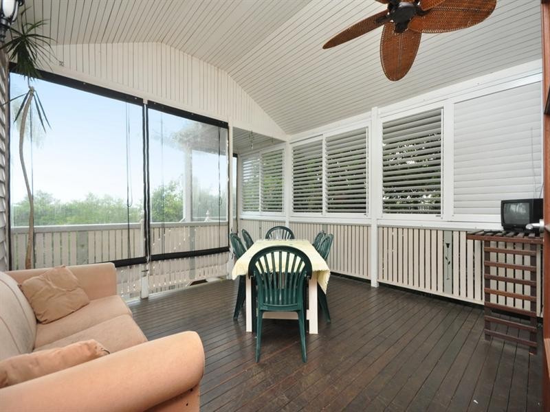 6 Waroon Street, Stafford QLD 4053