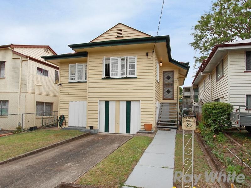 25 Stirling Street, Gordon Park QLD 4031
