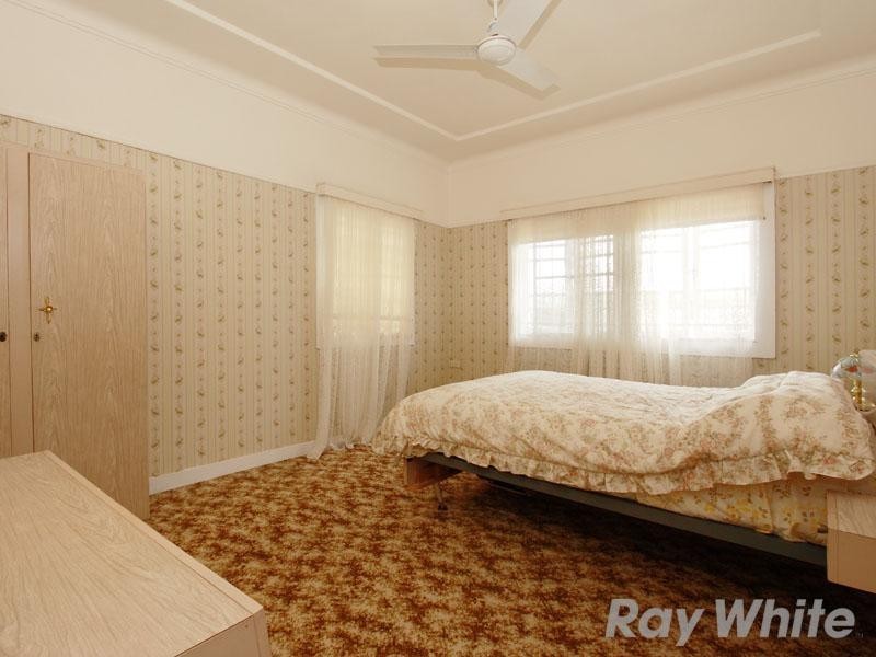 25 Stirling Street, Gordon Park QLD 4031