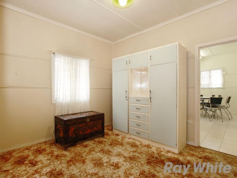 25 Stirling Street, Gordon Park QLD 4031