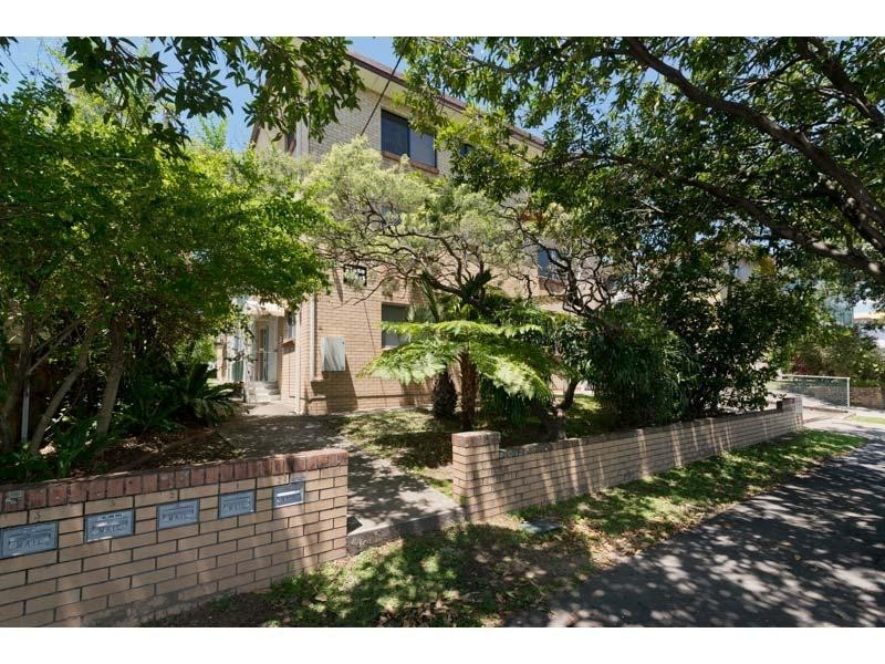 2/21 Le Geyt Street, Windsor QLD 4030