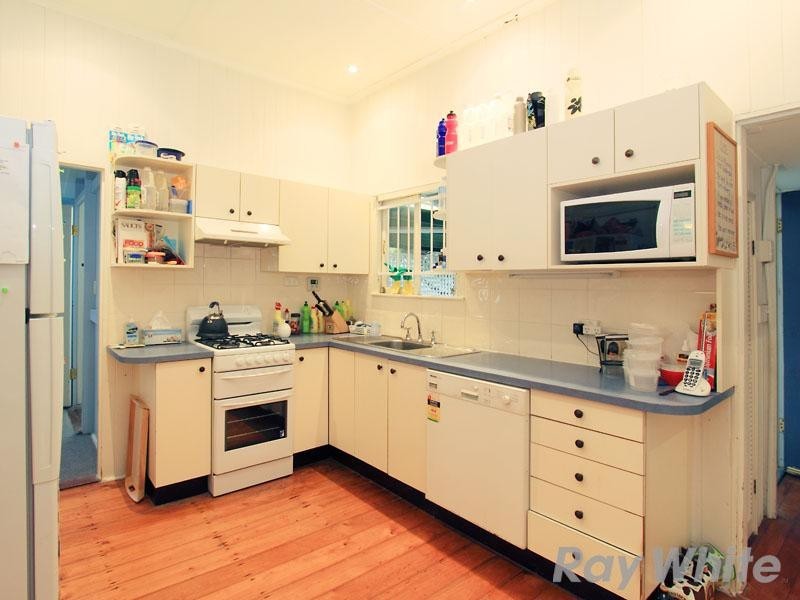 63 Seventh Avenue, Kedron QLD 4031