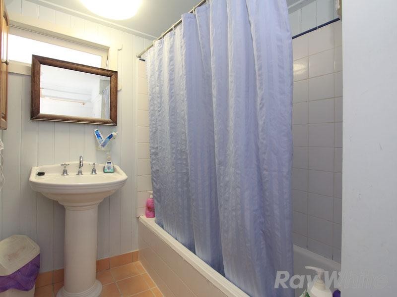 63 Seventh Avenue, Kedron QLD 4031