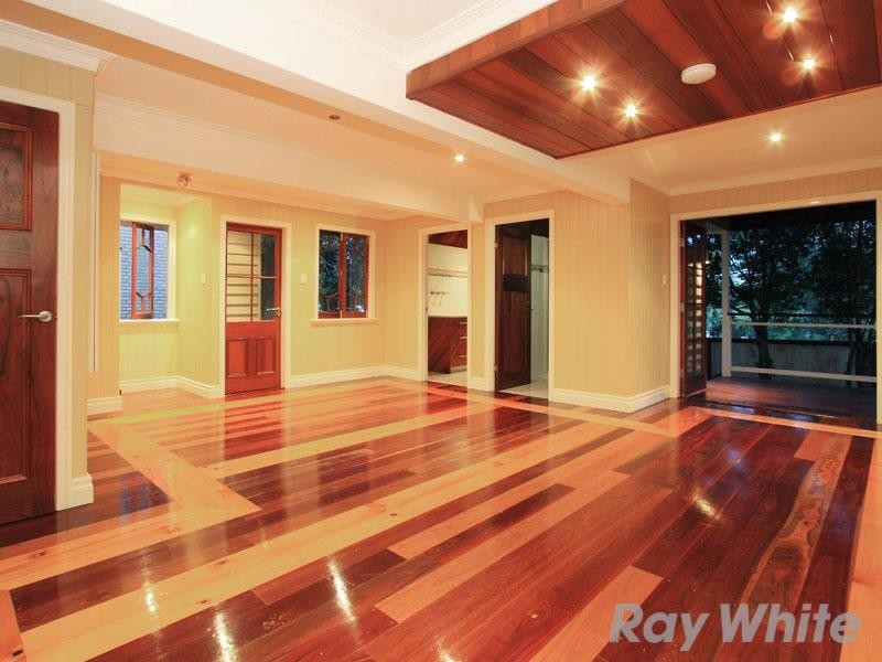 8 Johnston Street, Gordon Park QLD 4031