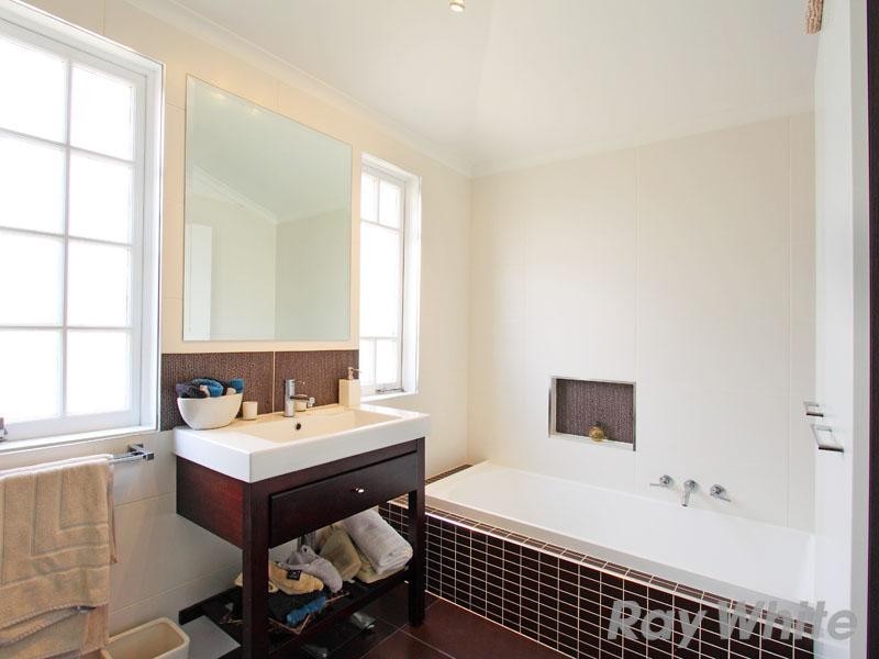 6 Abuklea Street, Wilston QLD 4051