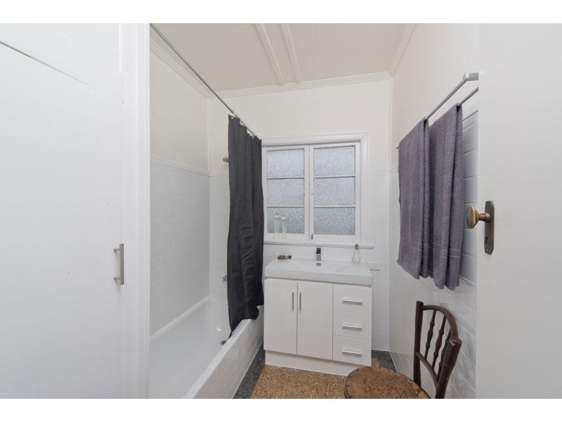 18 Moree Street, Kedron QLD 4031