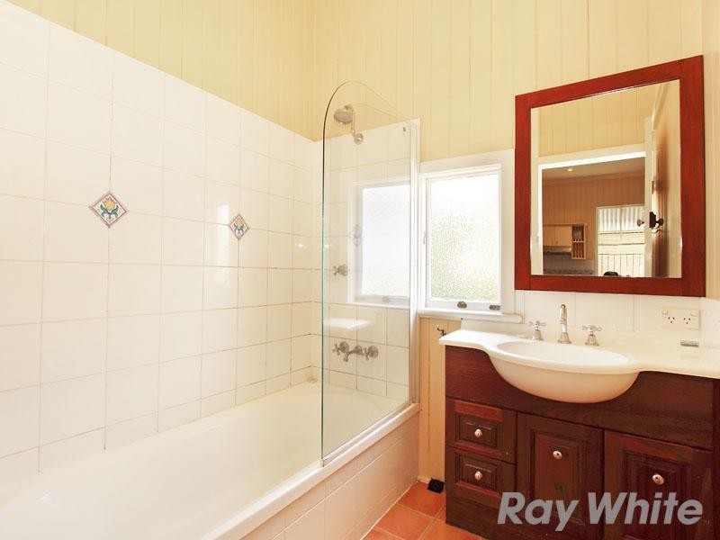 39 Emerald Street, Kedron QLD 4031