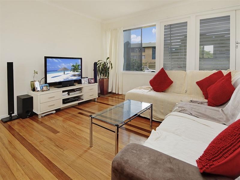 7 Winton Street, Stafford Heights QLD 4053