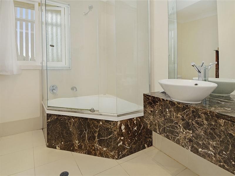 7 Winton Street, Stafford Heights QLD 4053