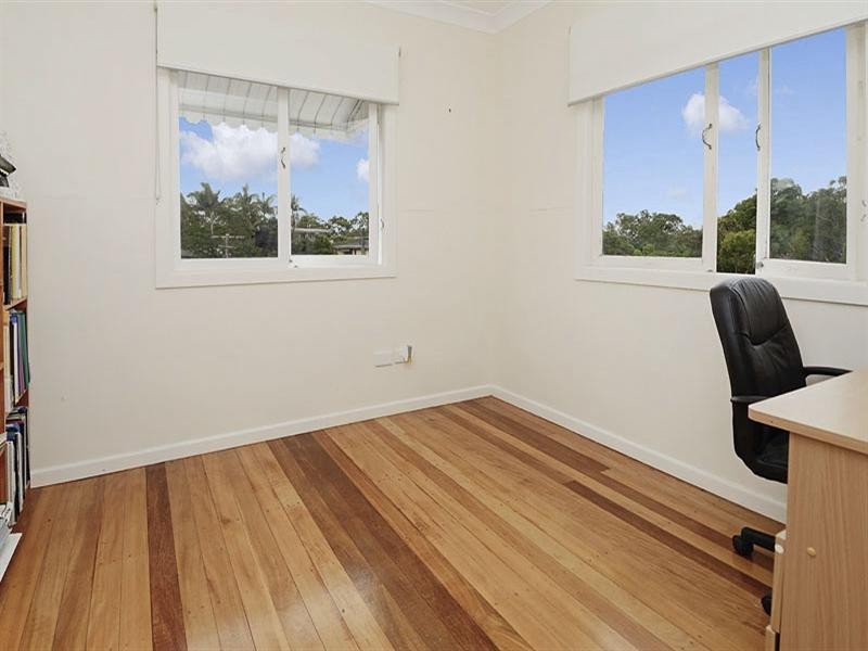 7 Winton Street, Stafford Heights QLD 4053