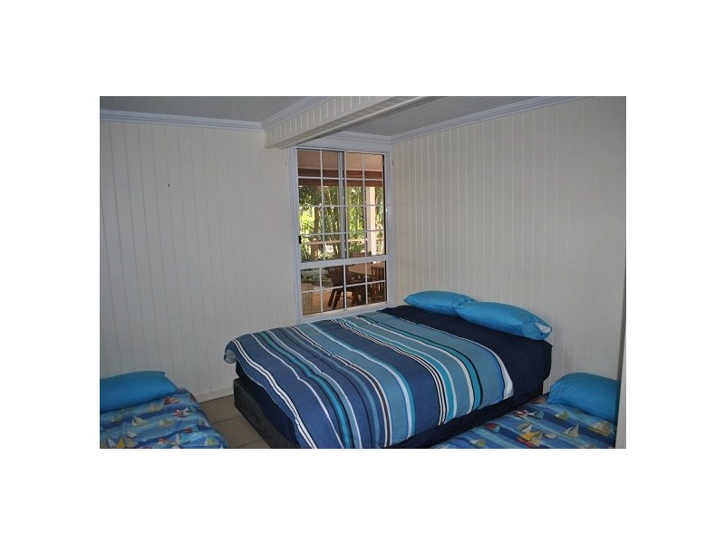 23 Kooringal Esplanade, Kooringal QLD 4025