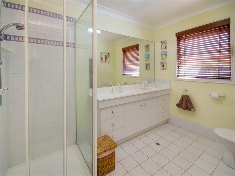 53 College Street, Hamilton QLD 4007